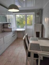 Продам 3 кімнатну квартиру по проспекту М. Грушевського (1-го Травня). фото 3